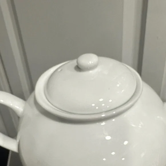 Pottery Barn White Teapot - Picture 7 of 13